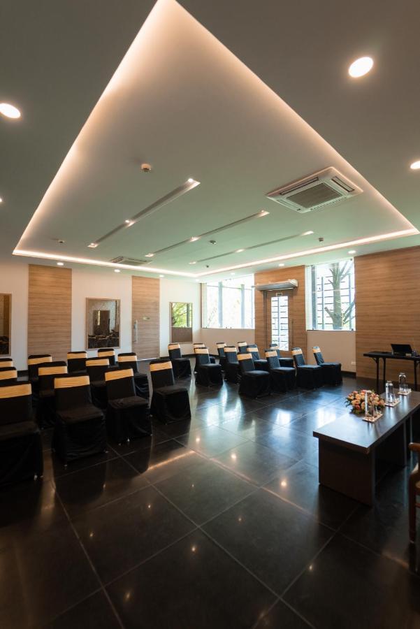 Hycinth Hotels Thiruvananthapuram Eksteriør billede
