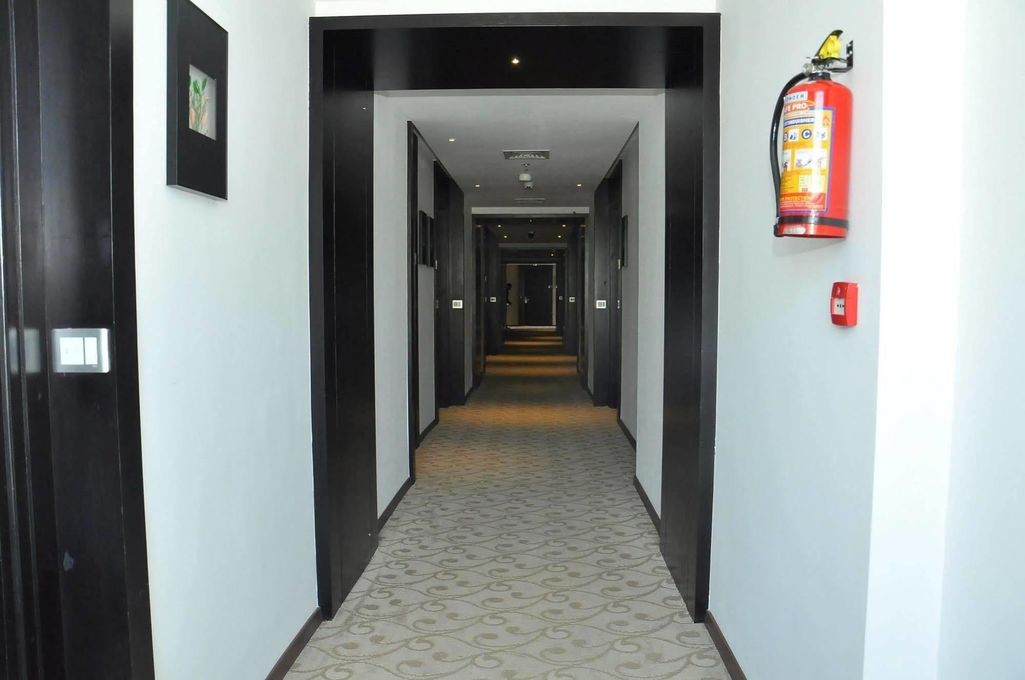 Hycinth Hotels Thiruvananthapuram Eksteriør billede
